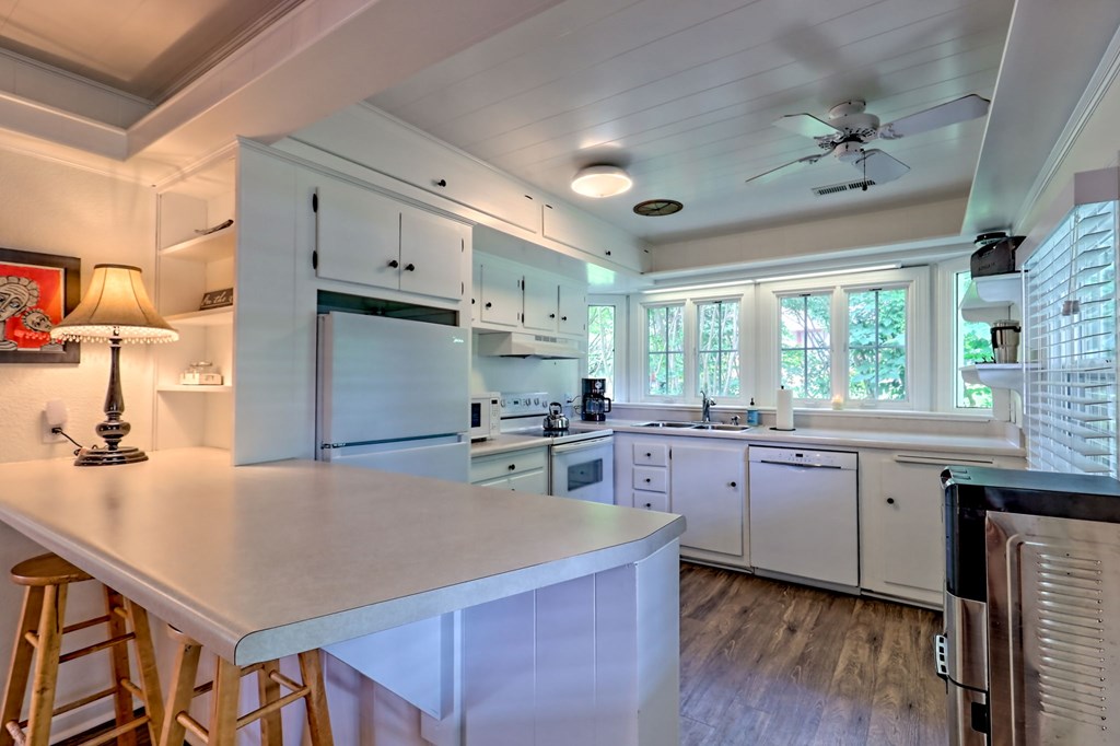 417304 Hayesville Residential