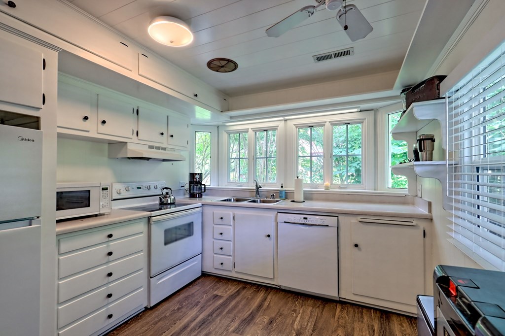 417304 Hayesville Residential