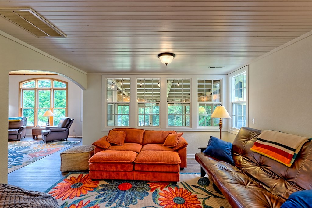 417304 Hayesville Residential