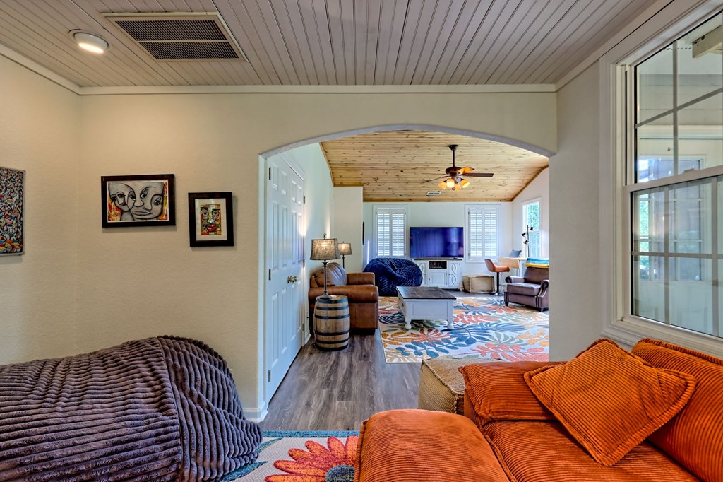 417304 Hayesville Residential