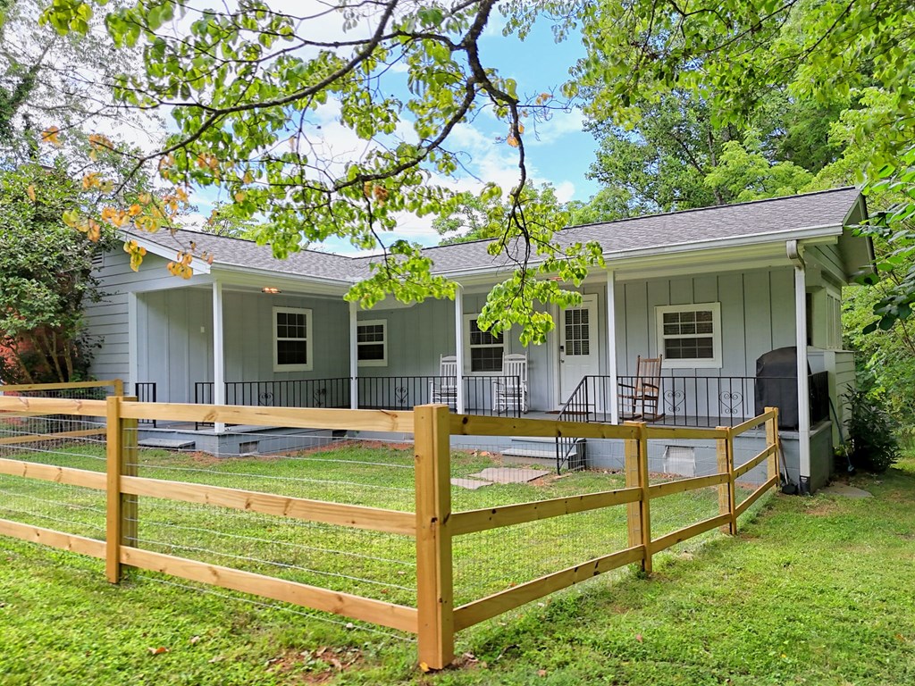 417304 Hayesville Residential