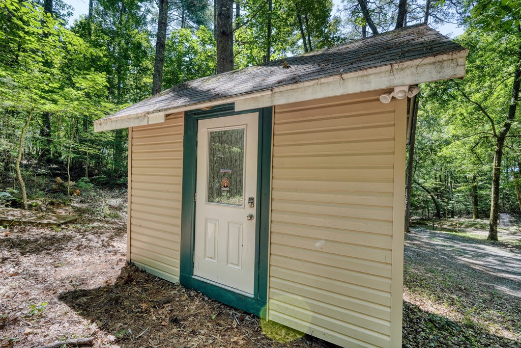 417310 Blairsville Residential