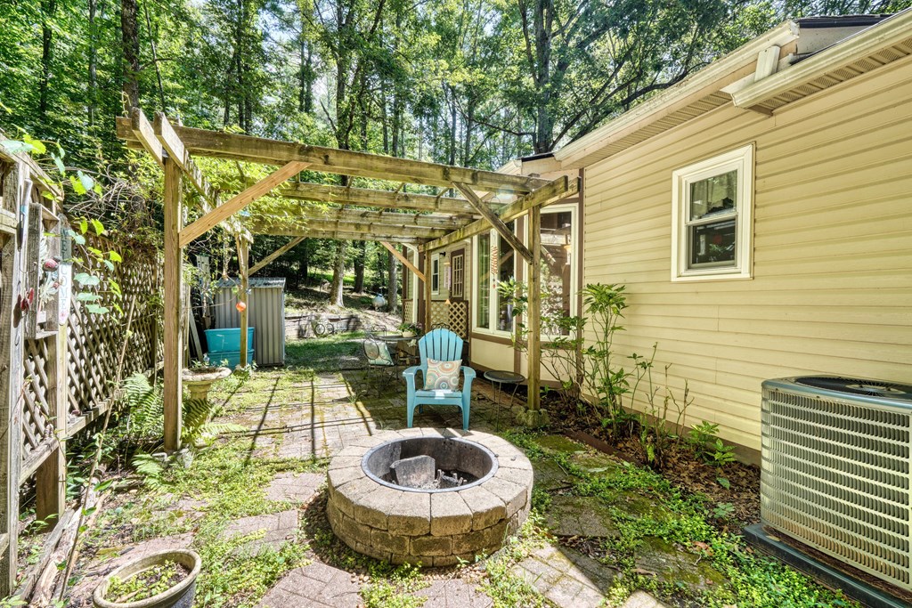 417310 Blairsville Residential