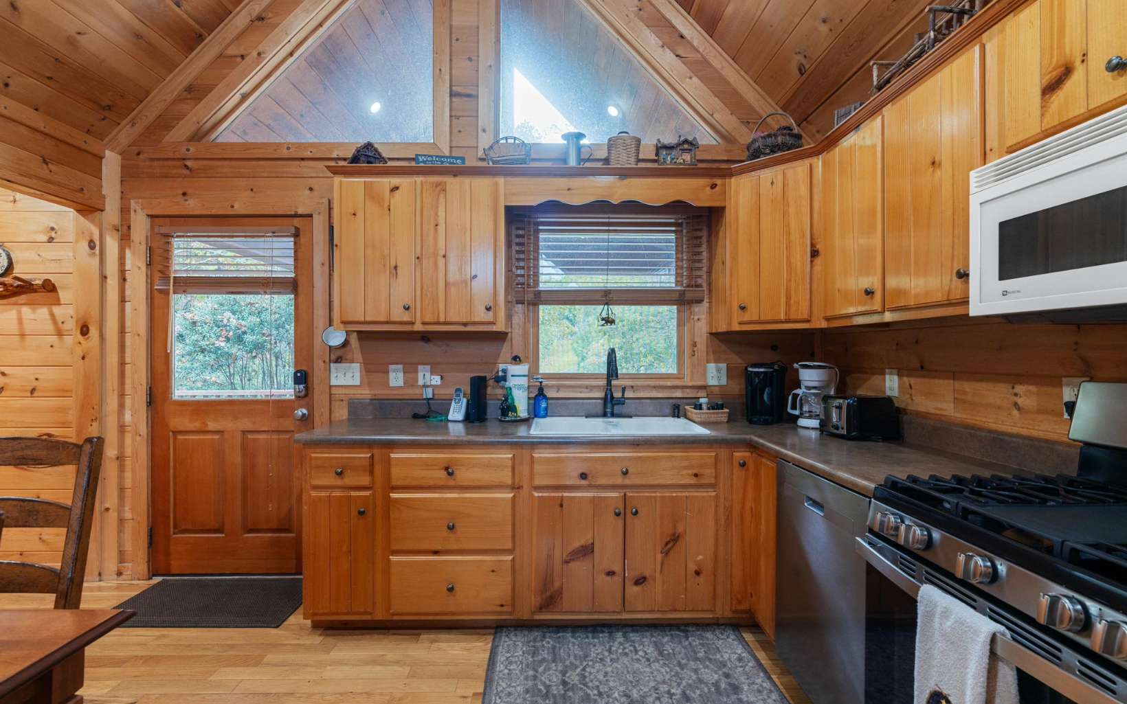 417319 Mineral Bluff Residential