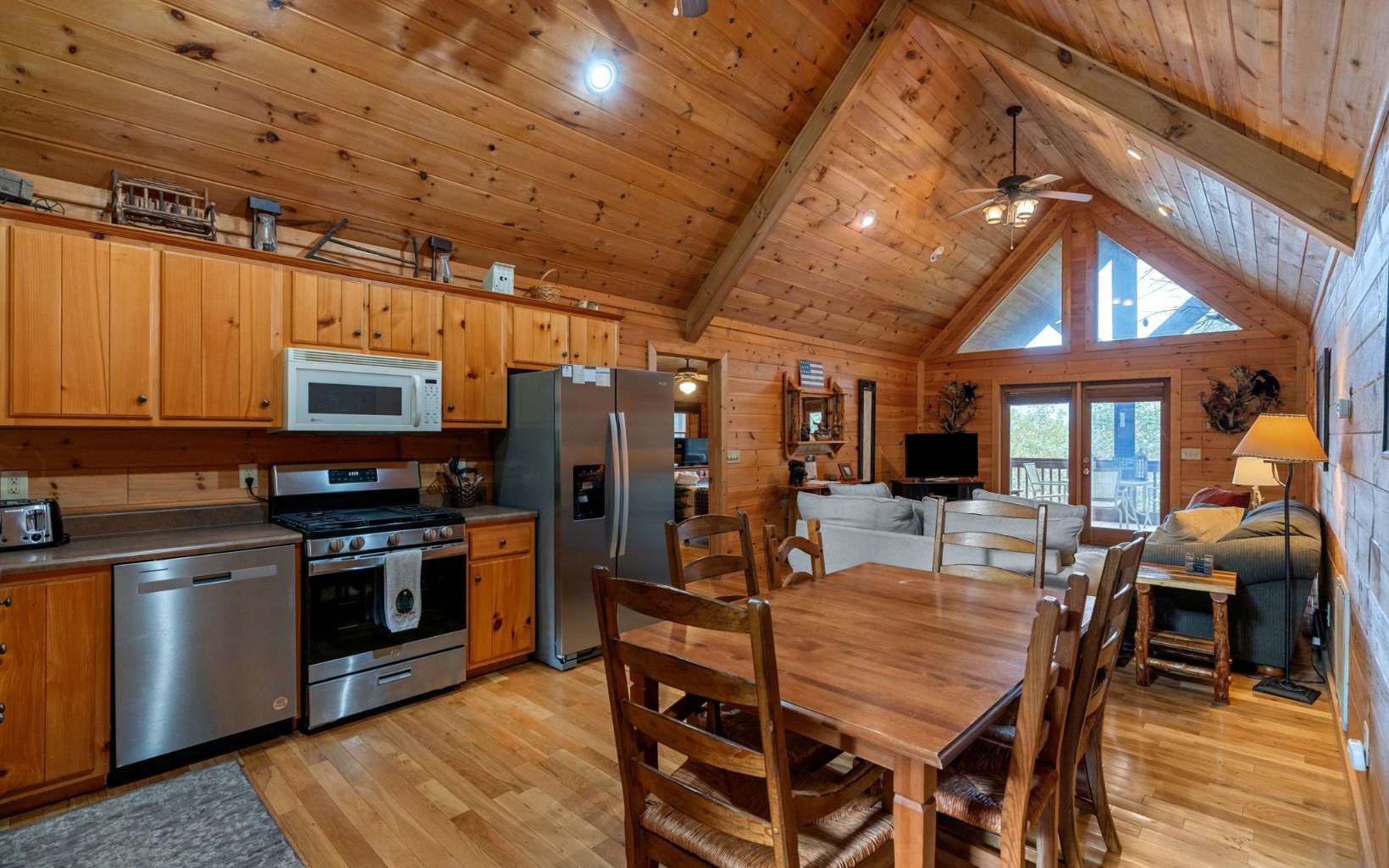 417319 Mineral Bluff Residential