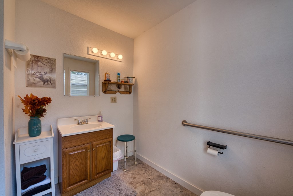 417322 Murphy Residential