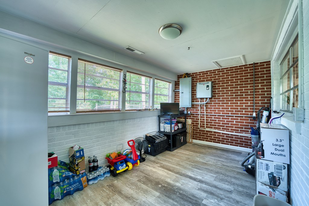 417322 Murphy Residential