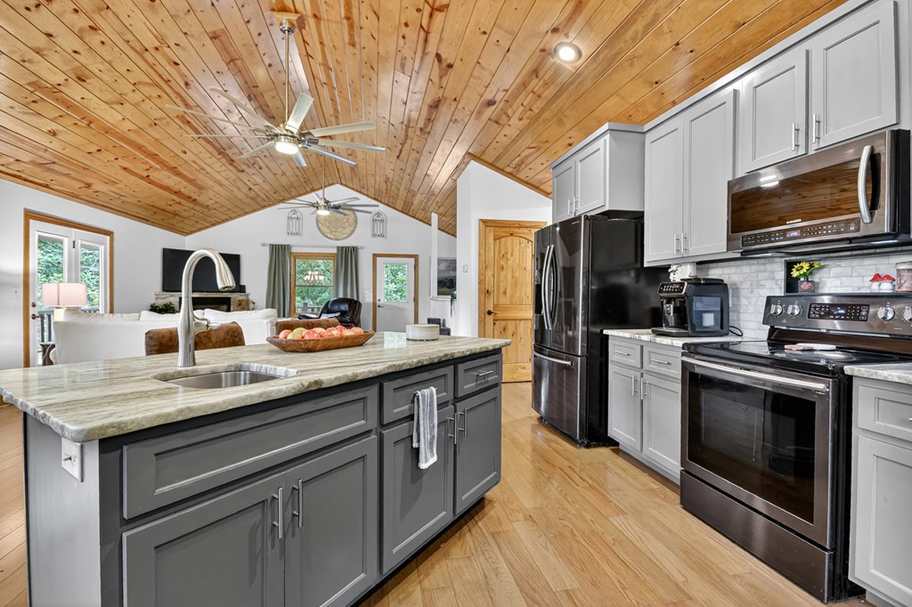 417327 Murphy Residential