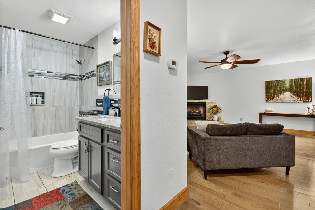 417327 Murphy Residential