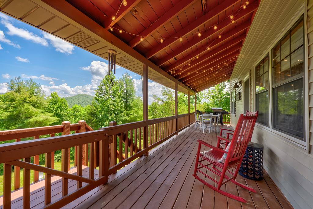 417330 Mineral Bluff Residential
