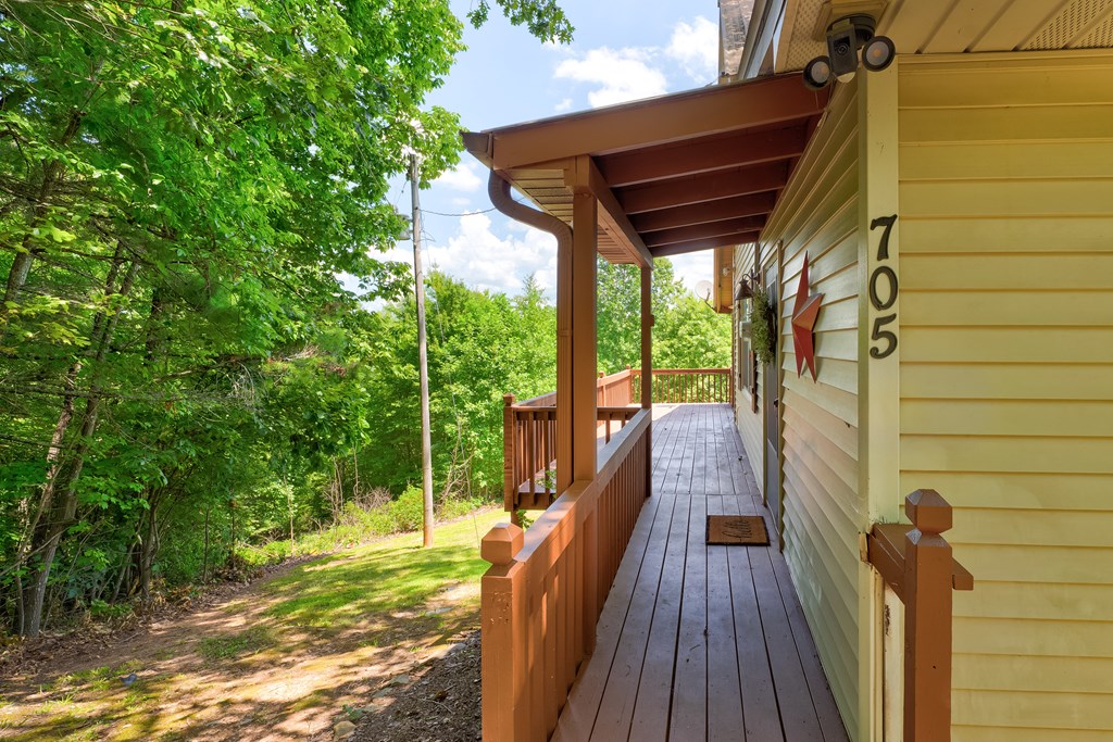 417330 Mineral Bluff Residential