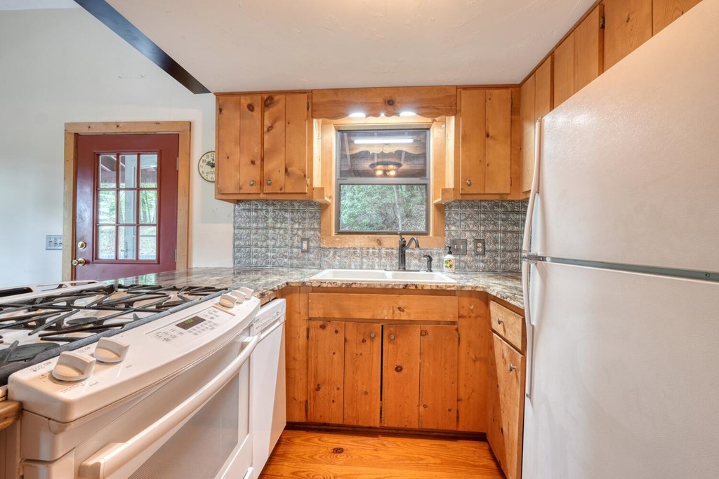 417333 Blairsville Residential