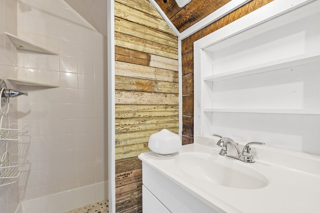 417336 Blue Ridge Residential