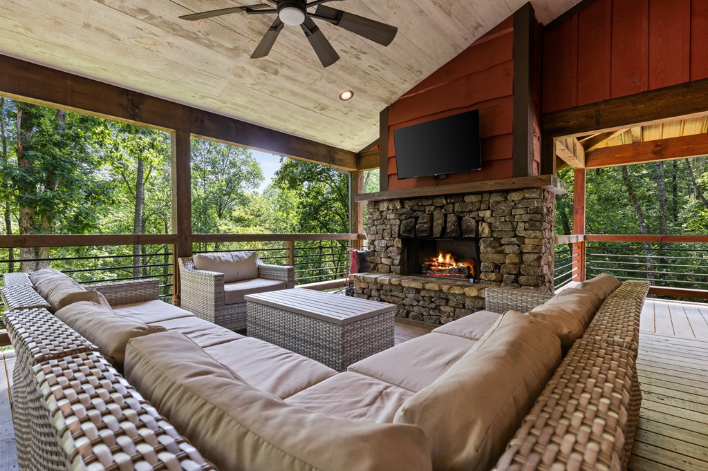 417354 Blue Ridge Residential