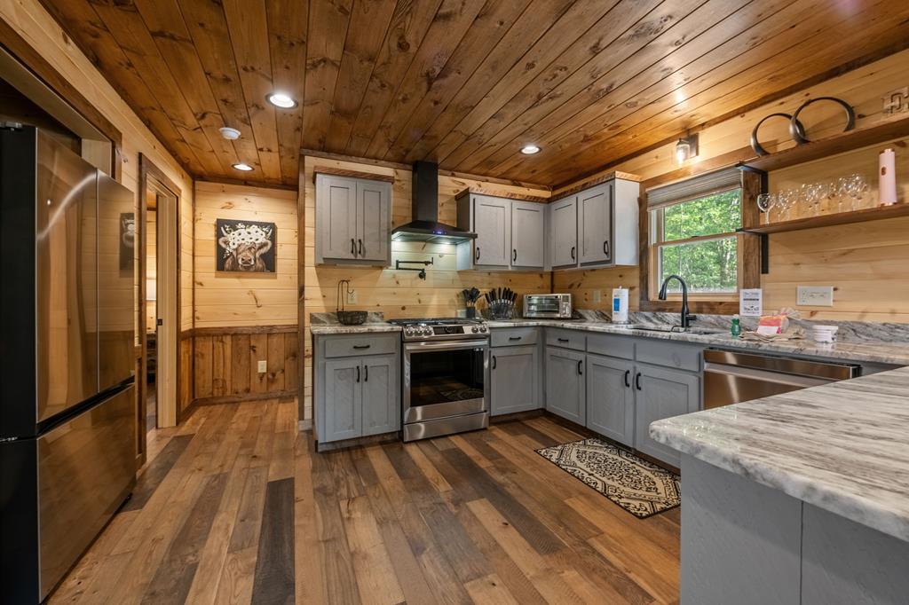 417372 Morganton Residential