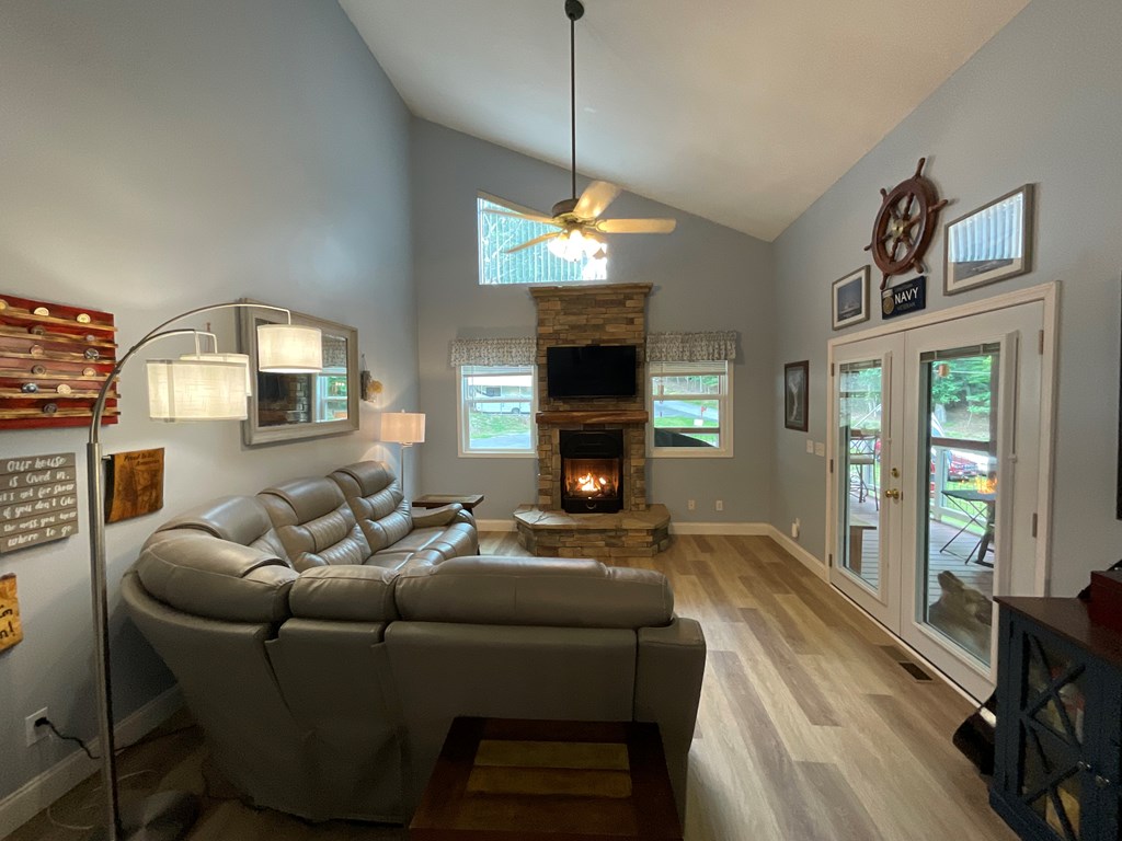 417385 Blairsville Residential