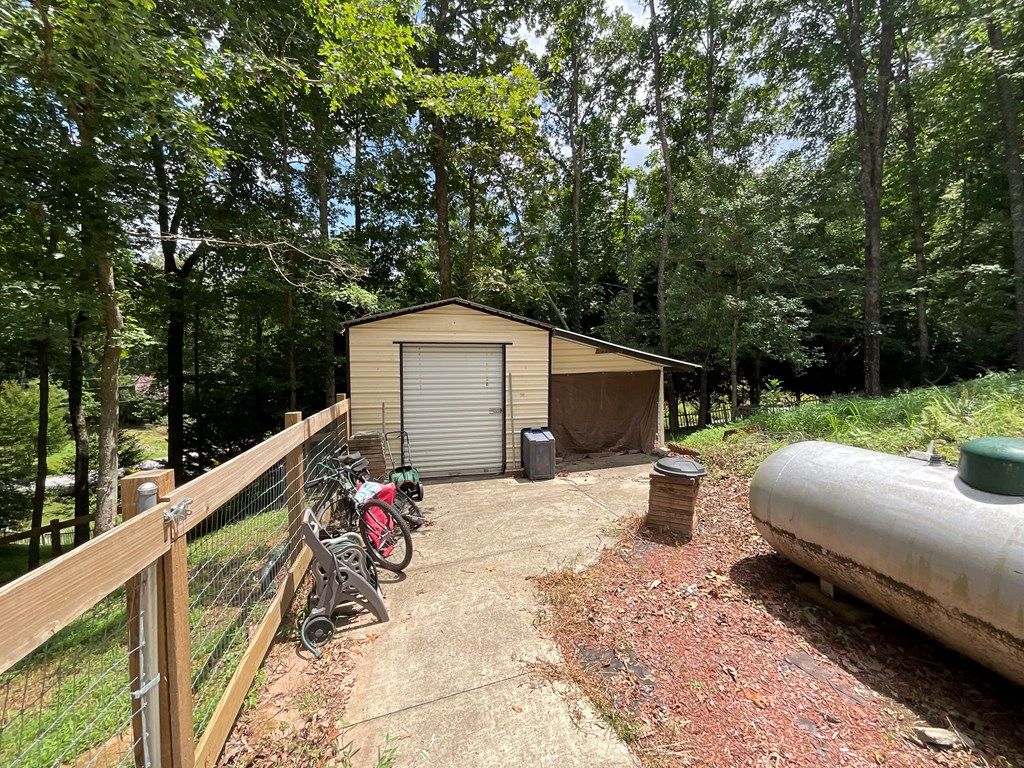 417385 Blairsville Residential