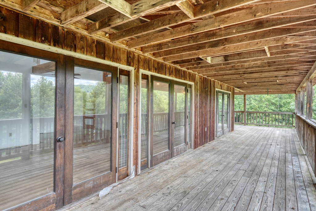 417388 Mineral Bluff Residential