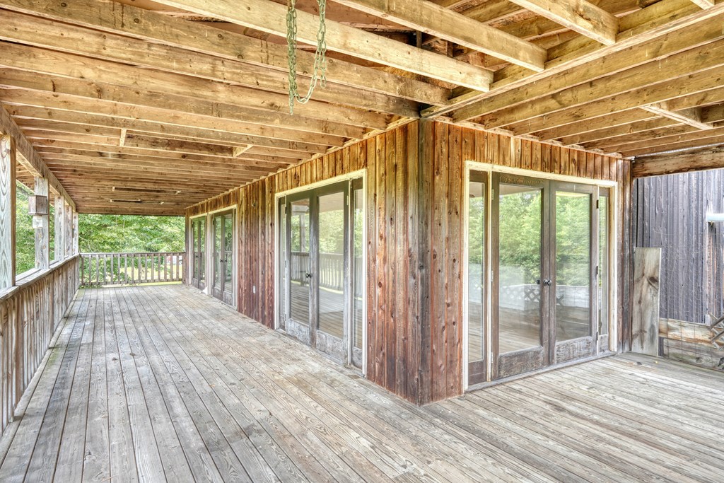 417388 Mineral Bluff Residential