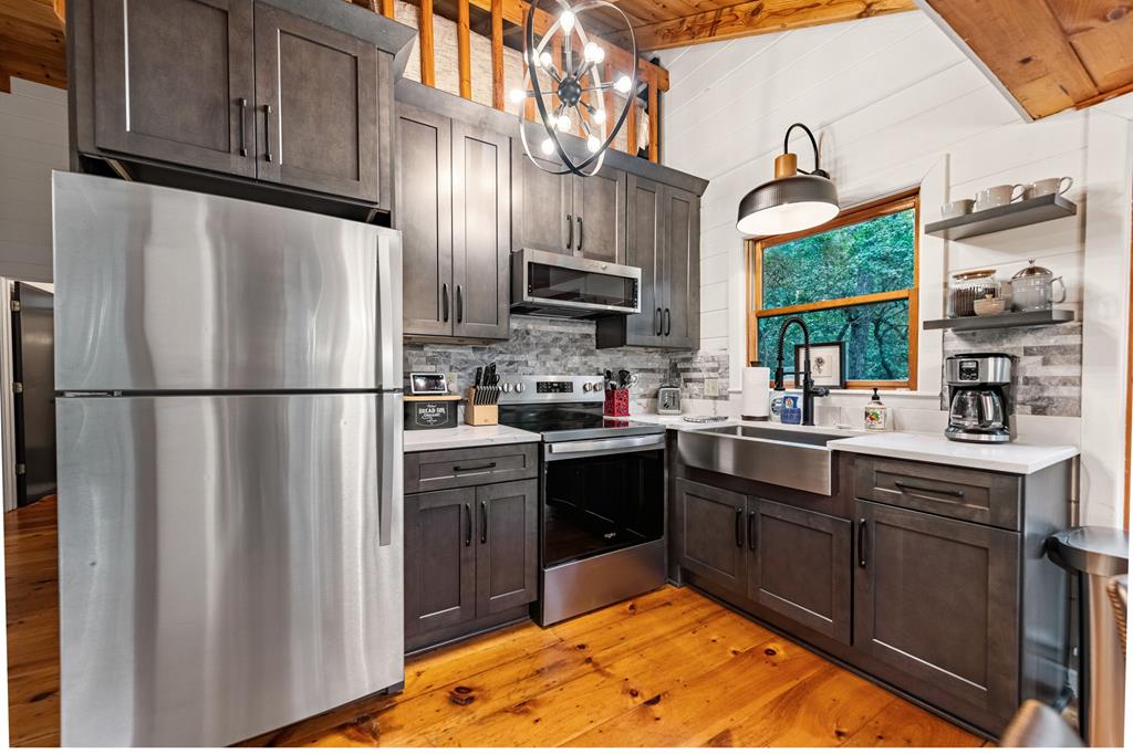 417394 Blue Ridge Residential