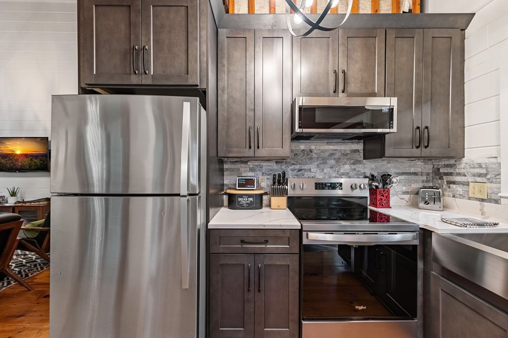 417394 Blue Ridge Residential