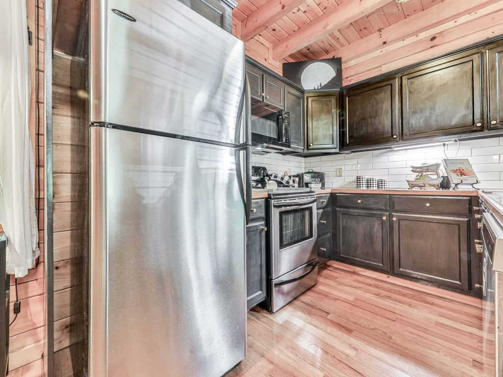 417403 Morganton Residential