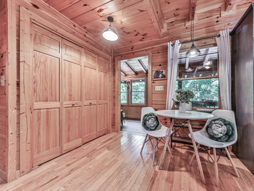 417403 Morganton Residential