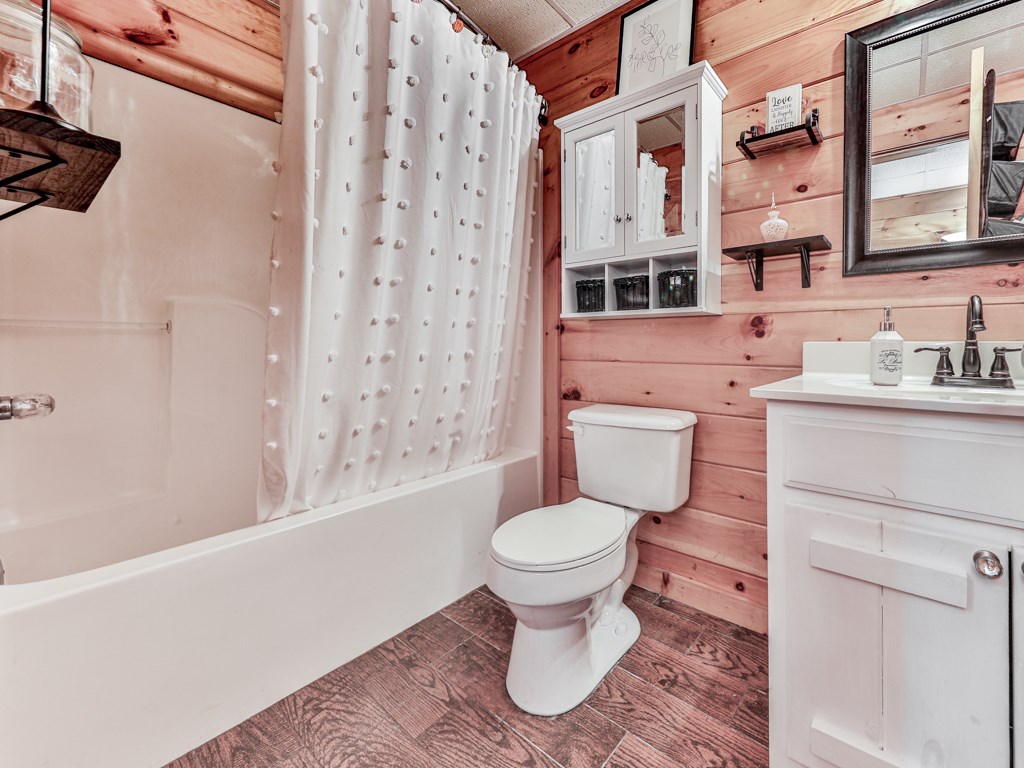 417403 Morganton Residential