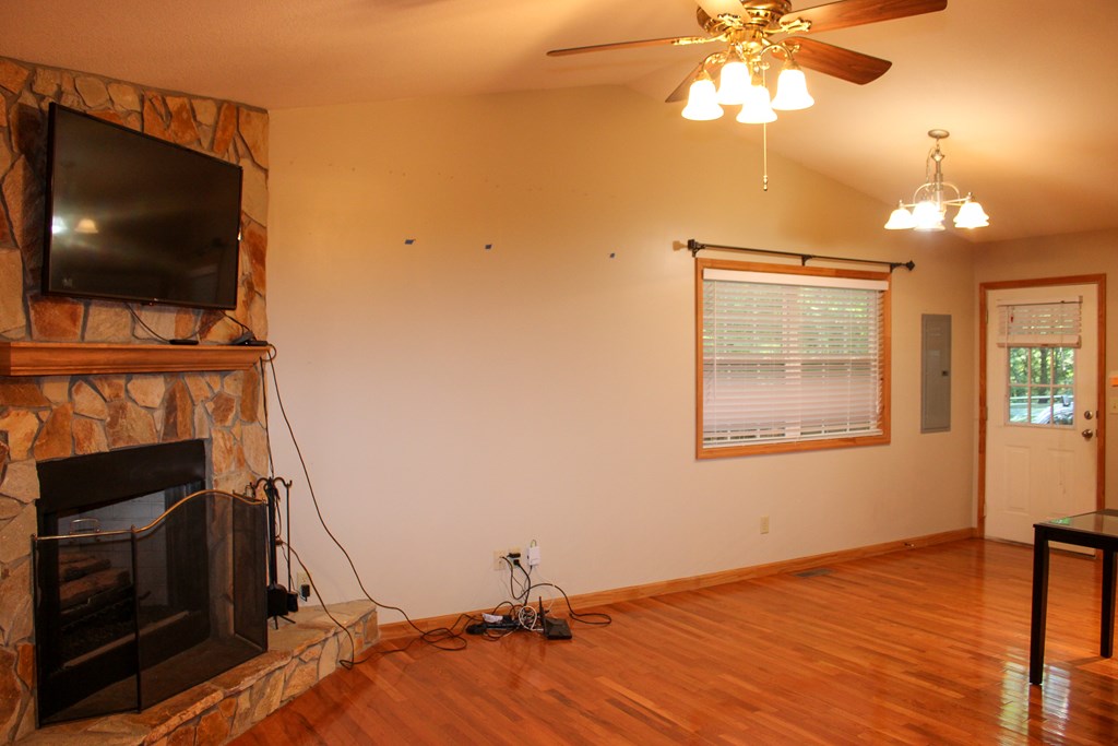 417412 Murphy Residential