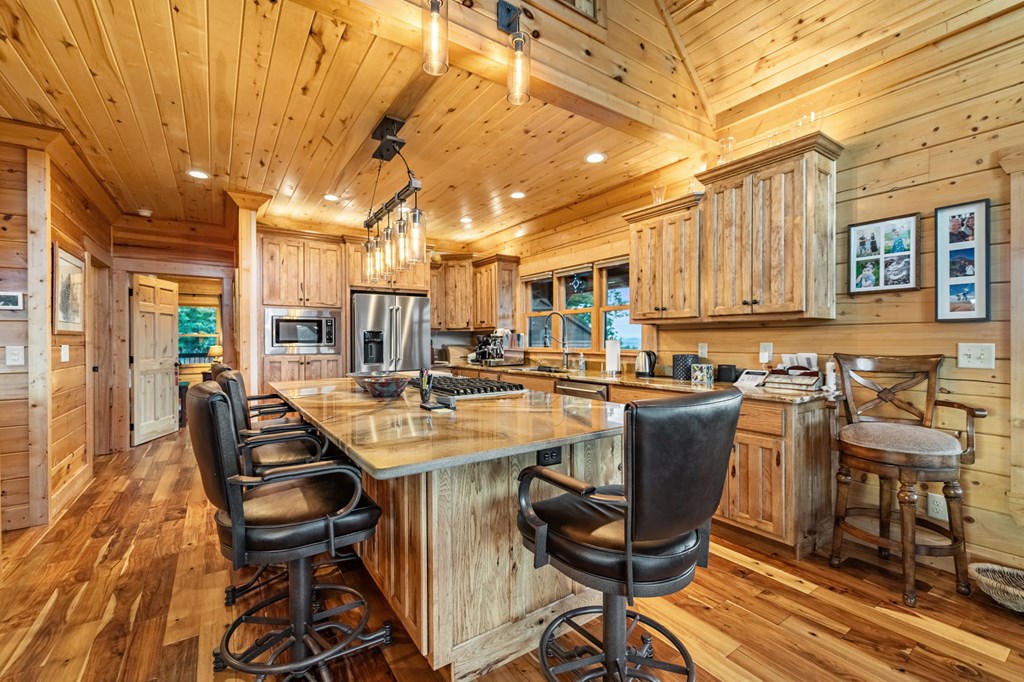 417418 Epworth Residential