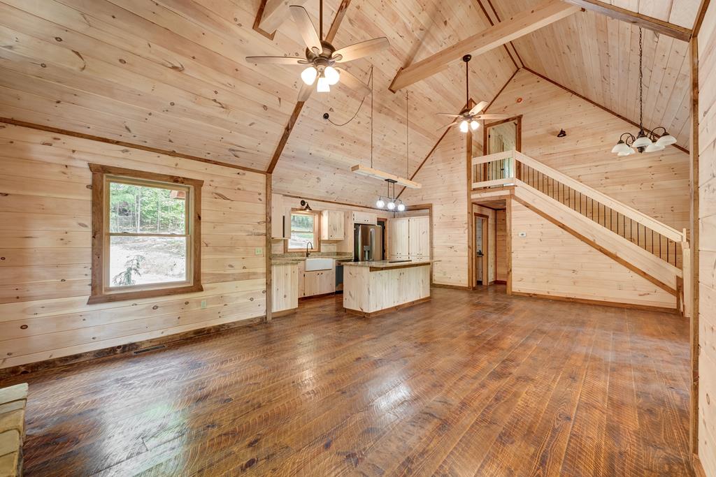 417435 Mineral Bluff Residential