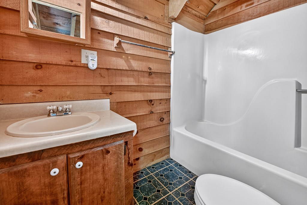 417441 Epworth Residential
