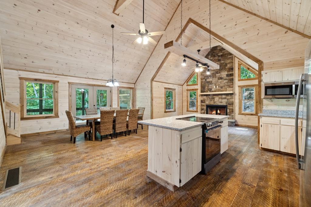 417448 Blue Ridge Residential