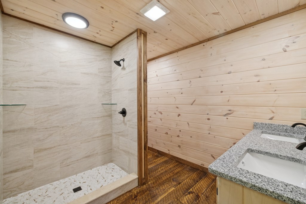 417448 Blue Ridge Residential