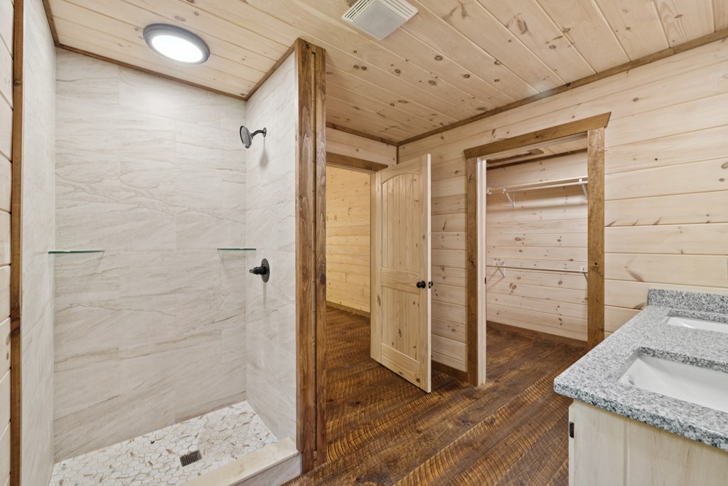 417448 Blue Ridge Residential