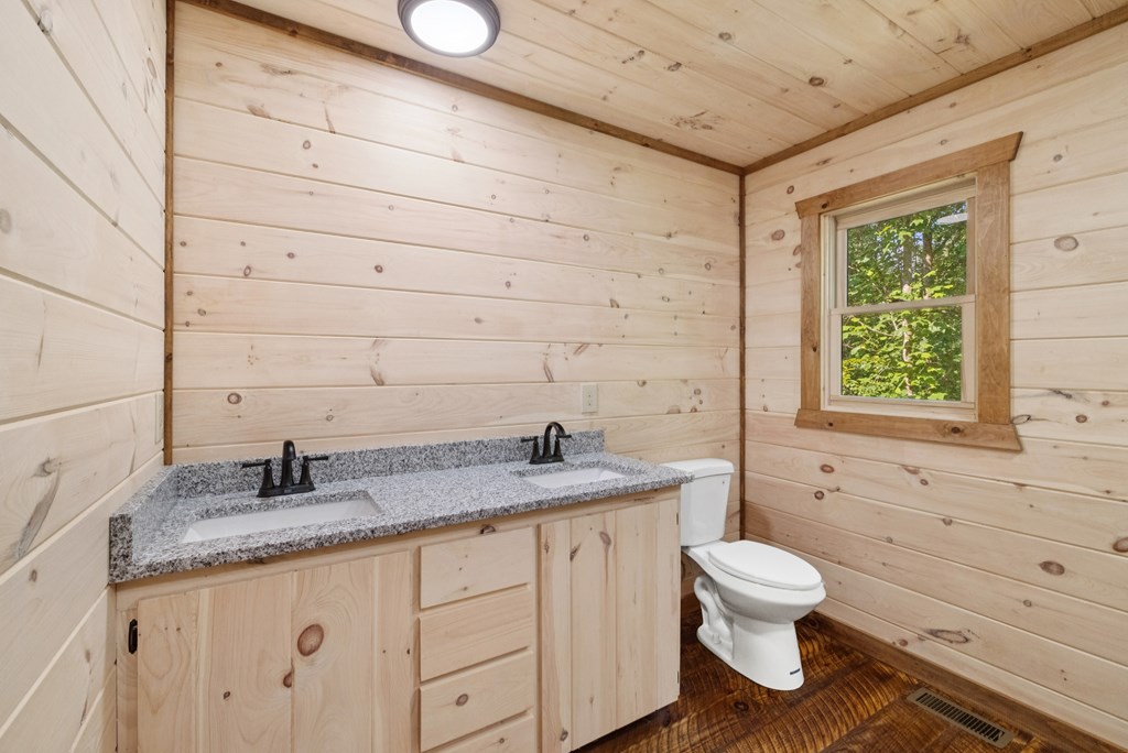 417448 Blue Ridge Residential