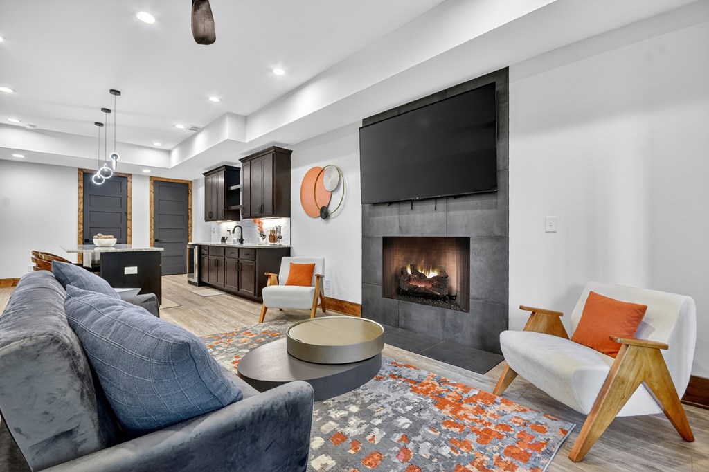 417478 Blue Ridge Residential