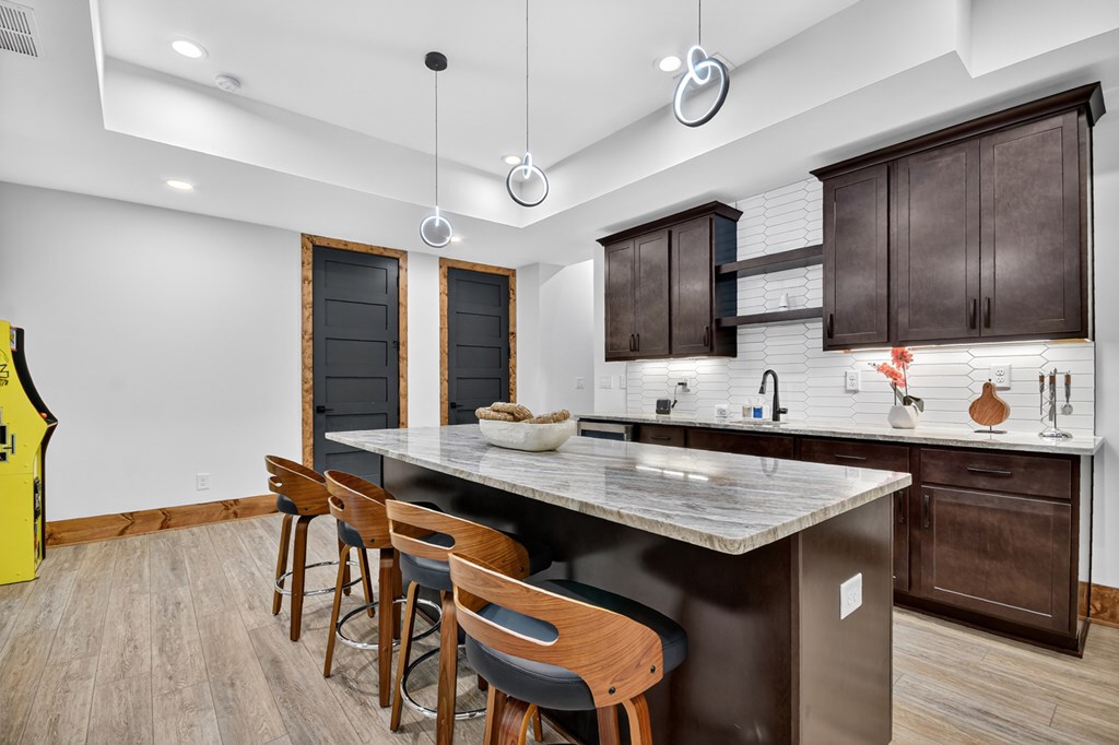 417478 Blue Ridge Residential