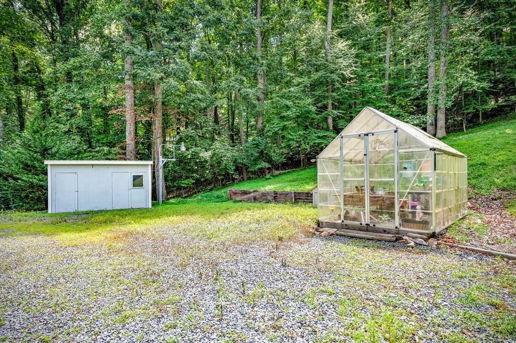417490 Blairsville Residential