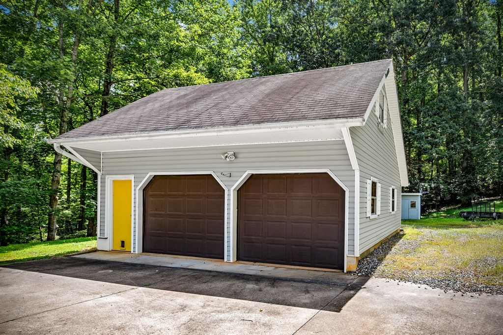 417490 Blairsville Residential