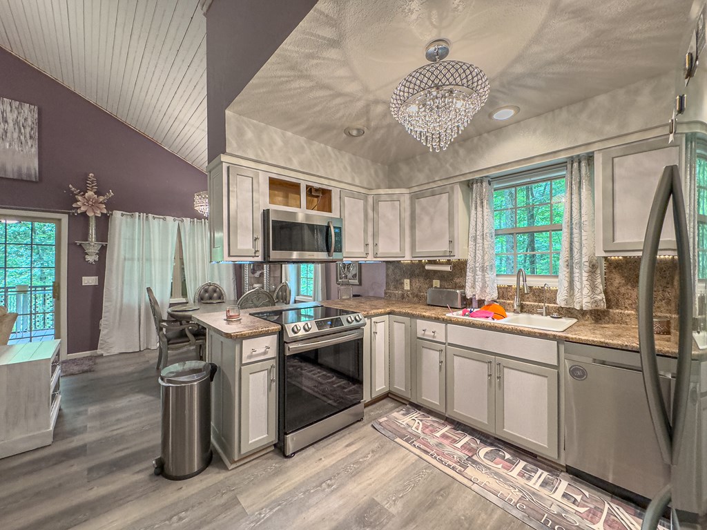 417491 Murphy Residential