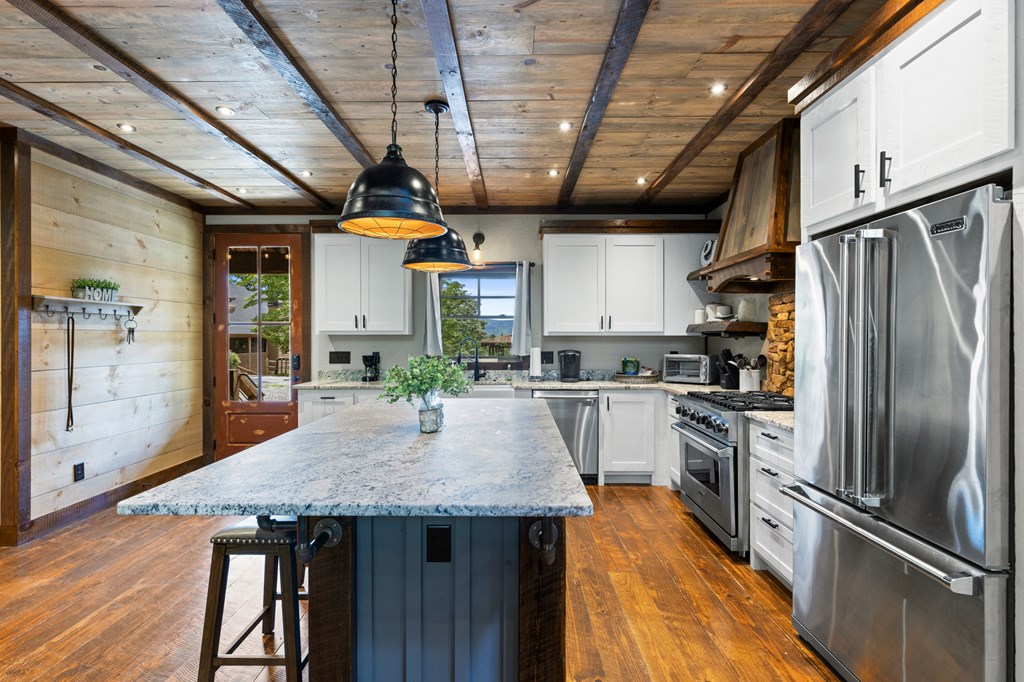 417499 Blue Ridge Residential