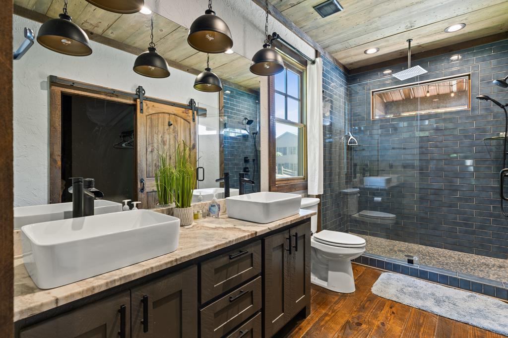 417499 Blue Ridge Residential