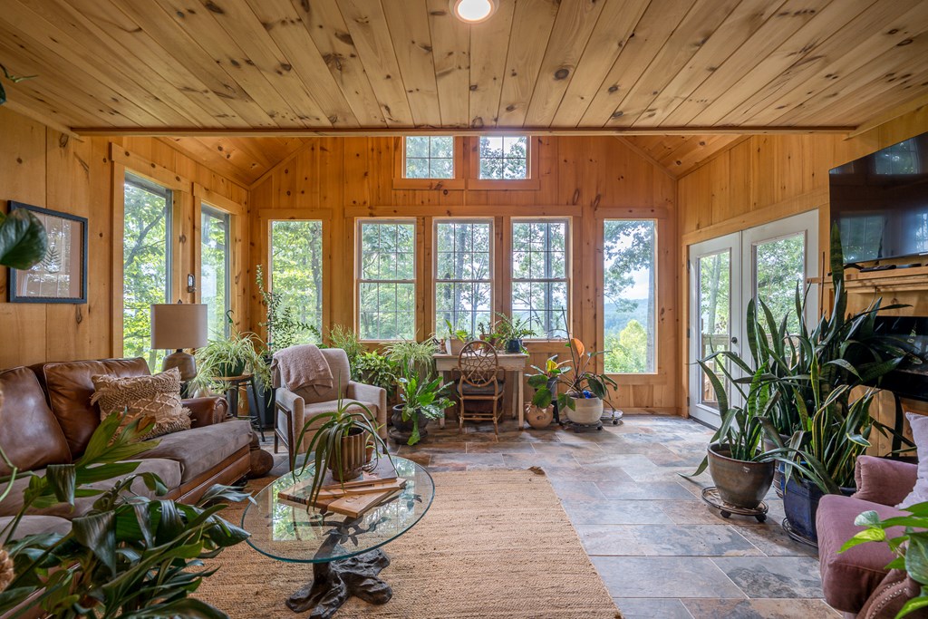 417519 Blue Ridge Residential