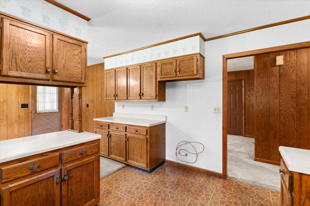 417522 Chatsworth Residential