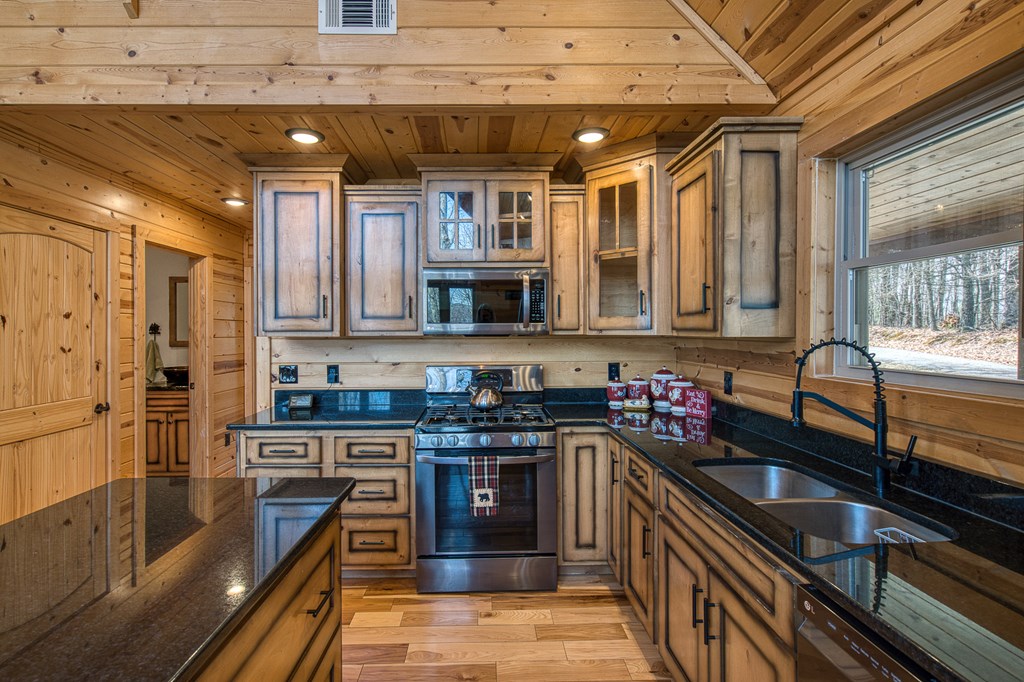 417525 Murphy Residential