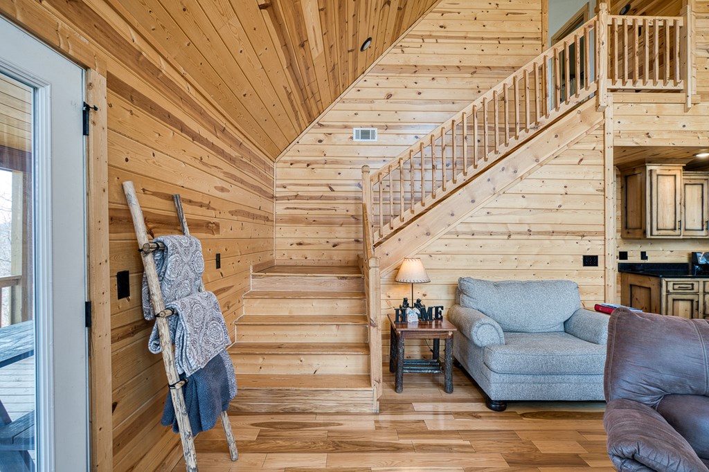 417525 Murphy Residential