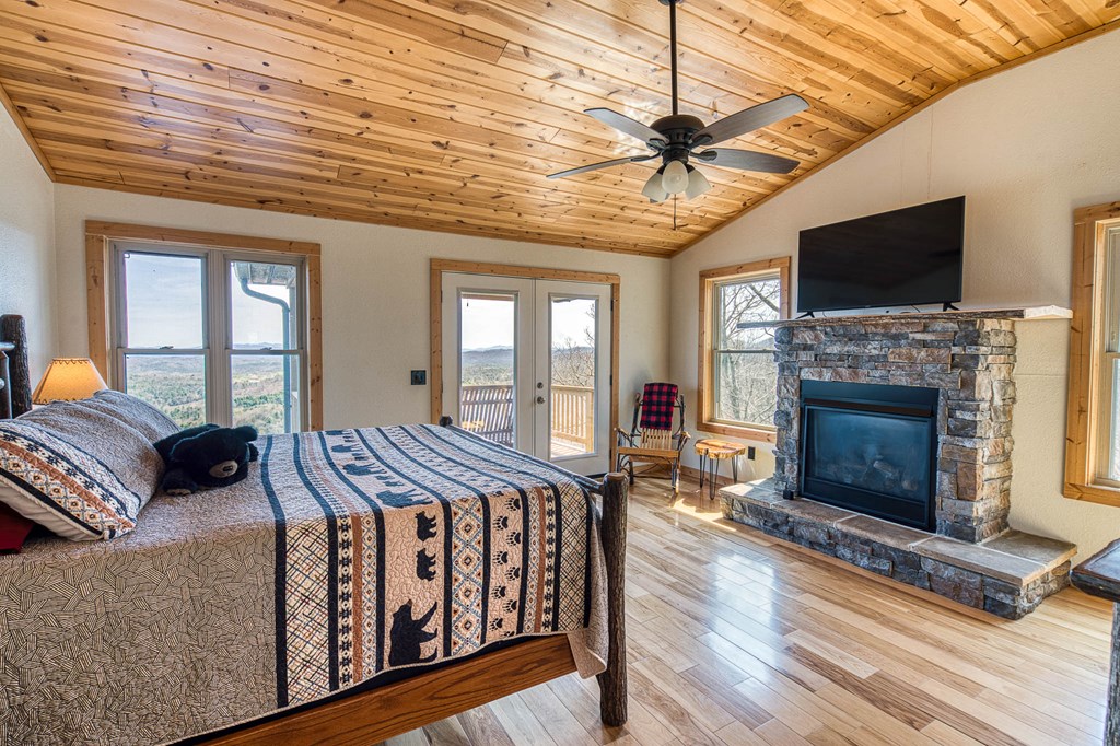 417525 Murphy Residential