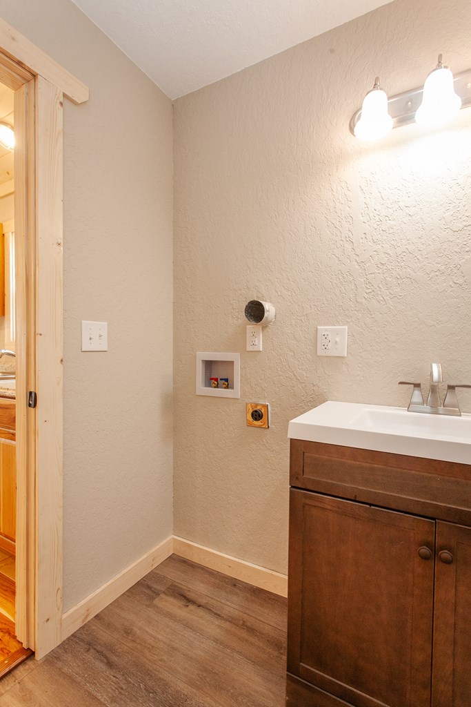 417531 Murphy Residential