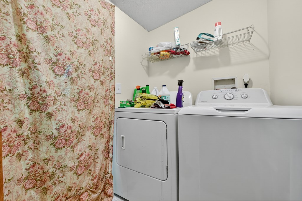 417538 Blue Ridge Residential